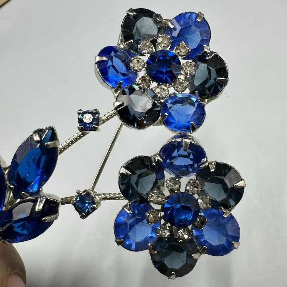 Vintage Blue Rhinestone Flower Brooch Silver Tone Floral Spray Pin 3 Inch